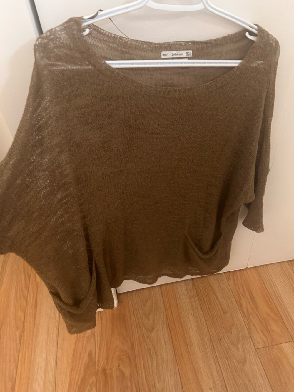 ZARA Olive Green Lightweight Scoop-Neck Sweater - Picture 3 of 3